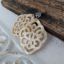 Picture of Ornament-Ohrringe aus Resin - light semolina beige